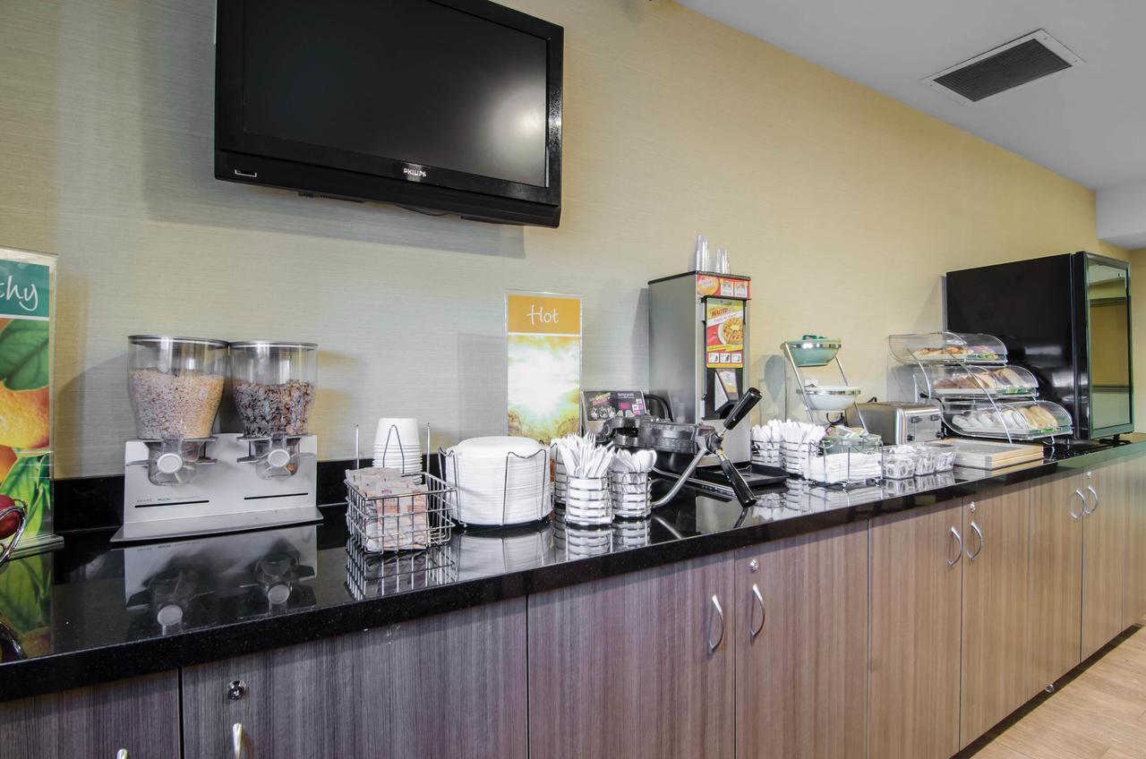 Courtyard By Marriott Regina Downtown Otel Dış mekan fotoğraf