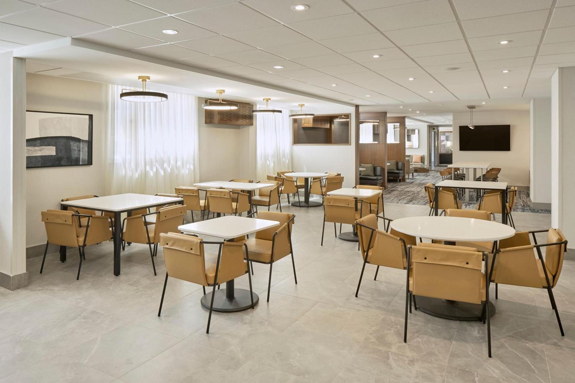 Courtyard By Marriott Regina Downtown Otel Dış mekan fotoğraf