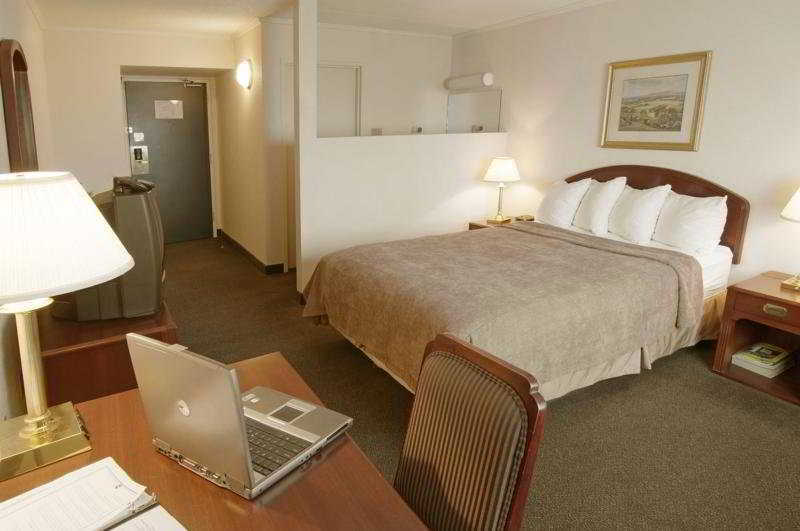 Courtyard By Marriott Regina Downtown Otel Oda fotoğraf