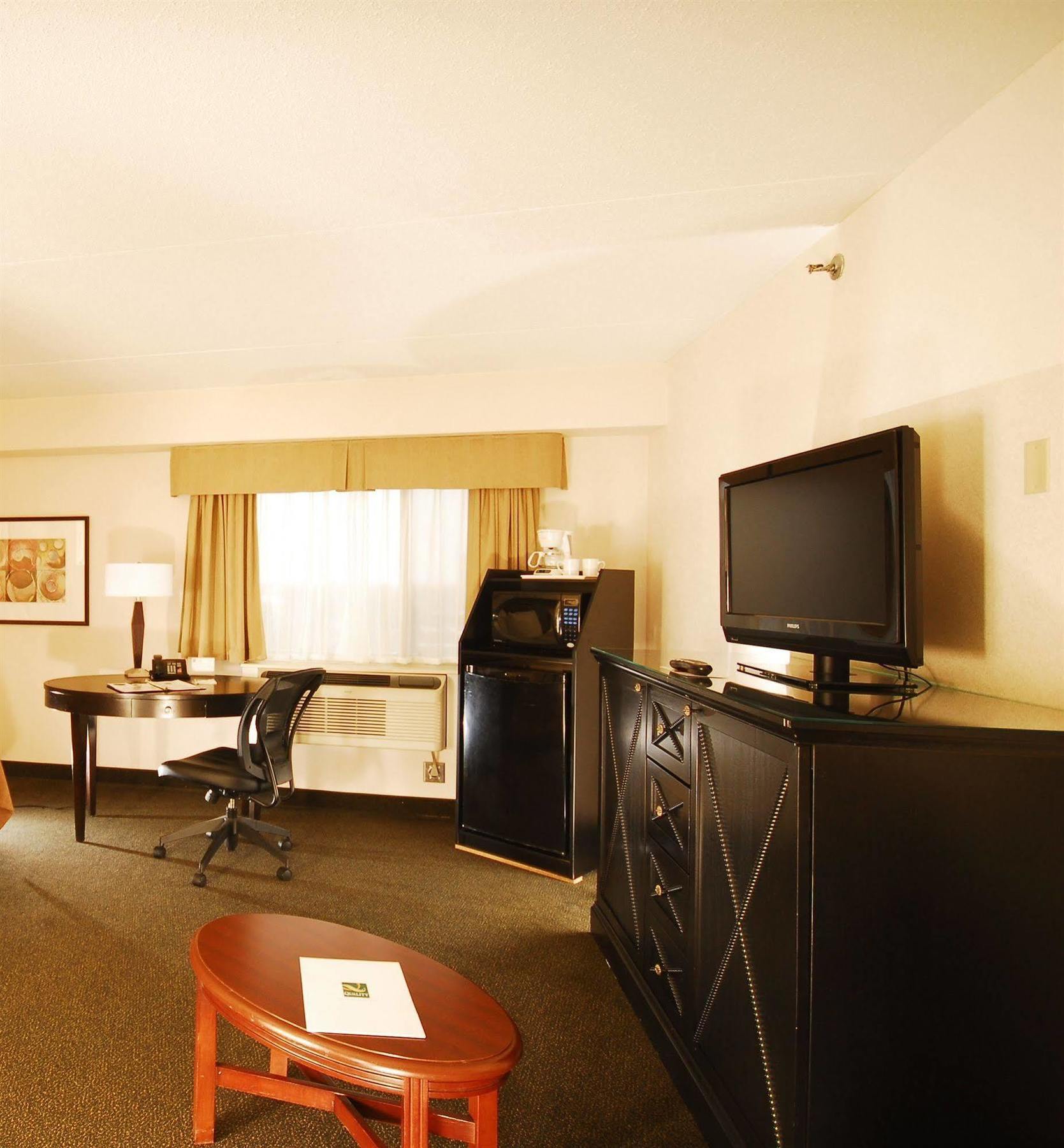 Courtyard By Marriott Regina Downtown Otel Dış mekan fotoğraf